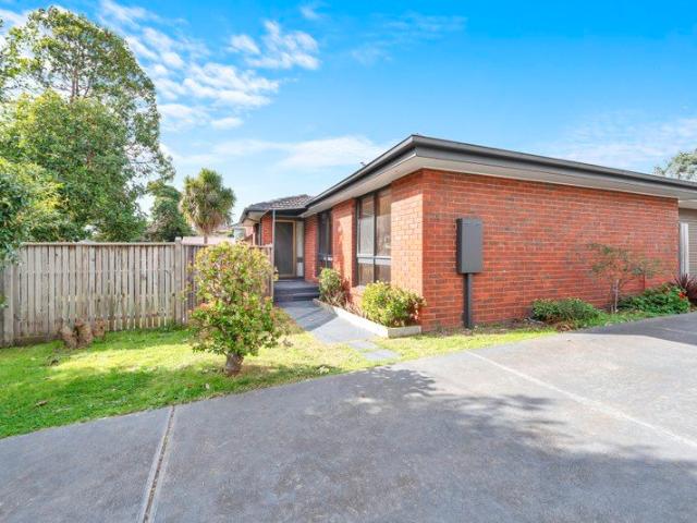 Freshly Updated 2 Bedroom Home Low Maintenance Living