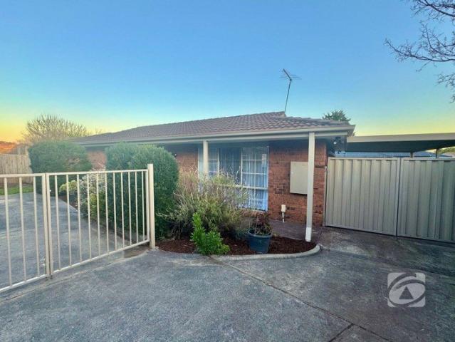 FRESHLY UPDATED 2 BEDROOM + STUDY UNIT WITH BRAND NEW KITCHEN
