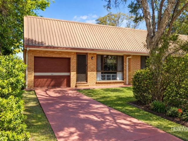 Freshly updated 2 bedroom unit