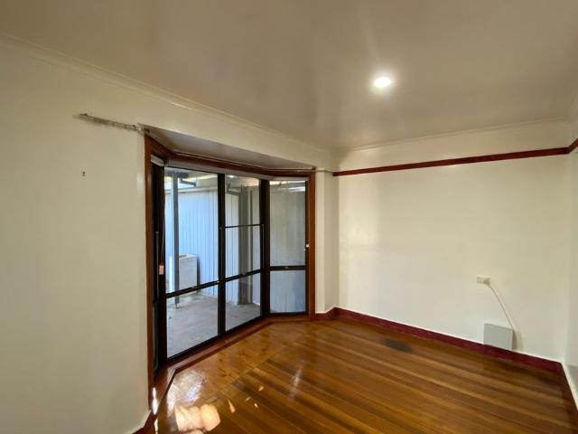 Freshly Updated 3 Bedroom Unit in Prime Location