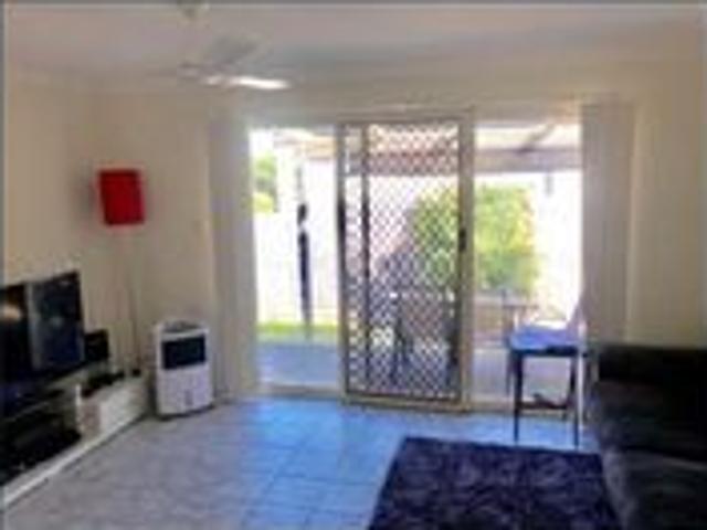 Freshly Updated 4 Bedroom Family Home – New Carpet & Fresh Paint!