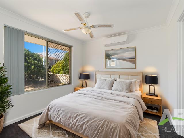 Freshly Updated 4x2 Family Home!