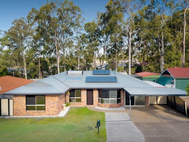 Freshly Updated 760m2 Family Haven Massive Flyover Alfresco, Workshop Shed, Solar & Direct Park Access