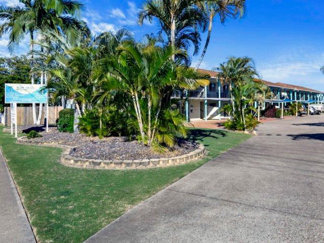 Freshly Updated Coastal Retreat 200 metres from the Beach