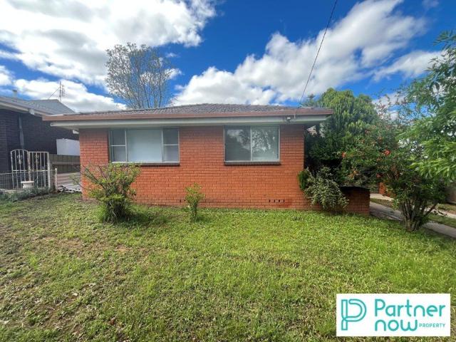 Freshly Updated Comfortable Living in Oxley Vale