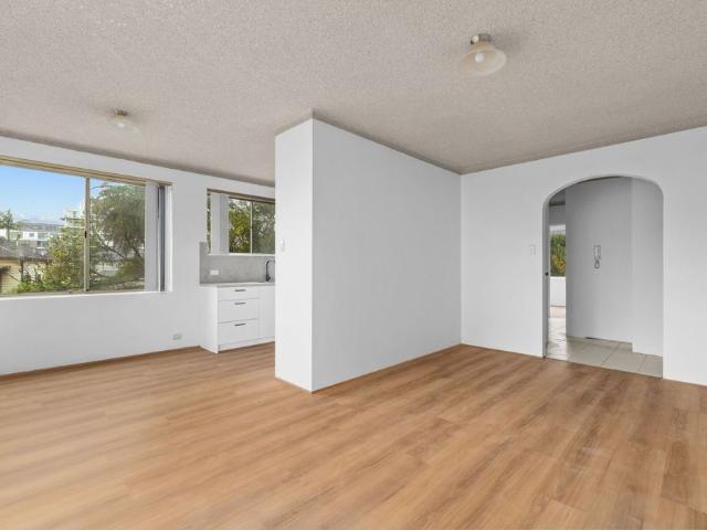 Freshly updated and Renovated Two Bedroom unit in the Entrance