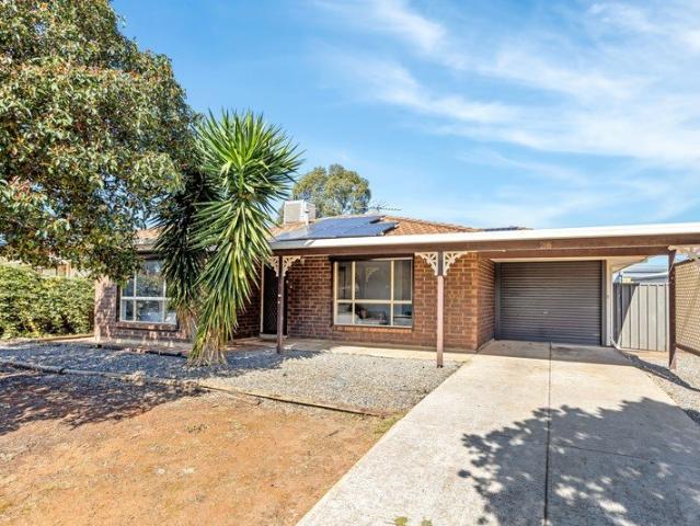 Freshly Updated Family Home in Craigmore