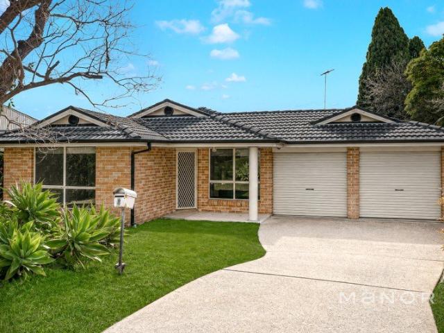 Freshly Updated Family Home in a Quiet Dural Cul de Sac!