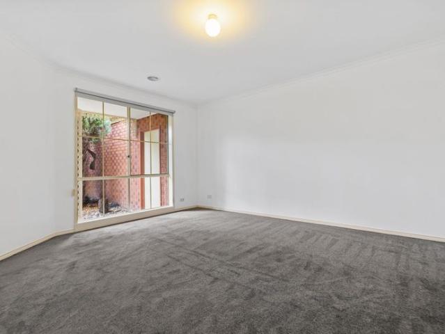Freshly Updated Family Home in Quiet Court Location