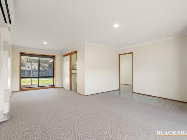 Freshly Updated Family Home in Quiet Gordon Location