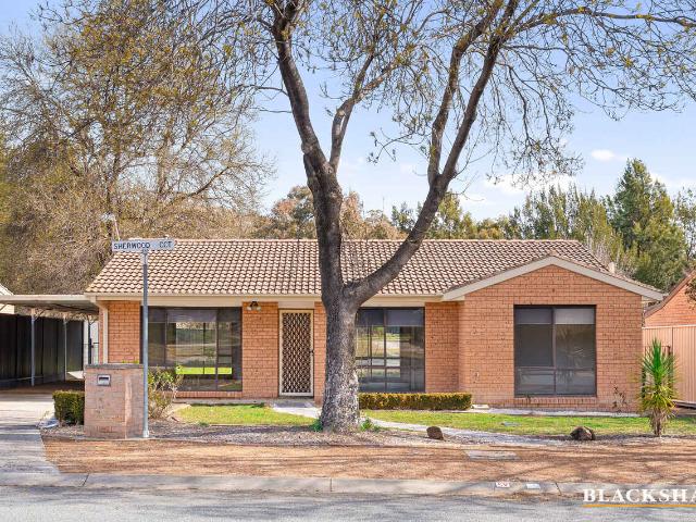 Freshly Updated Family Home in Quiet Gordon Location