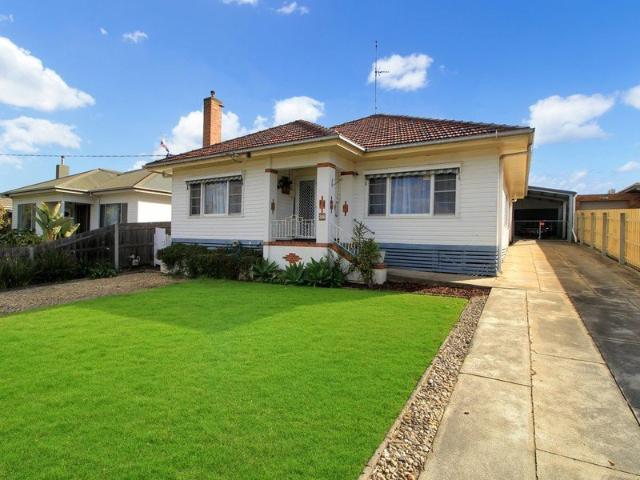 FRESHLY UPDATED FAMILY HOME WITH GREAT INVESTMENT POTENTIAL