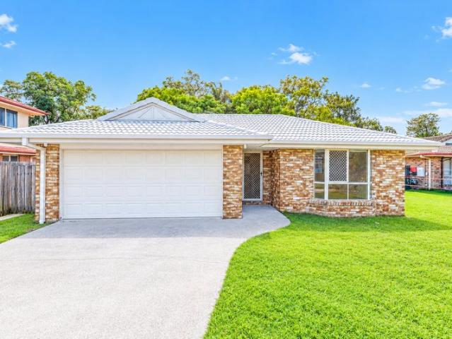 Freshly Updated Family Living in a Quiet Cul de Sac