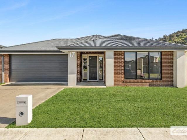 Freshly Updated Family Living in a Quiet Killara Location