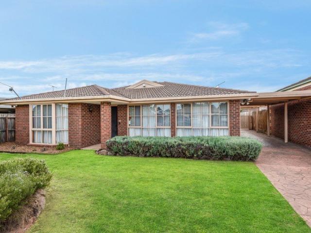 Freshly Updated Family Living in a Quiet Lara Pocket