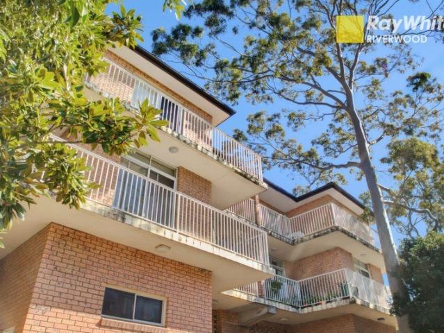 Freshly Updated, Full Brick & 100sqm on Title