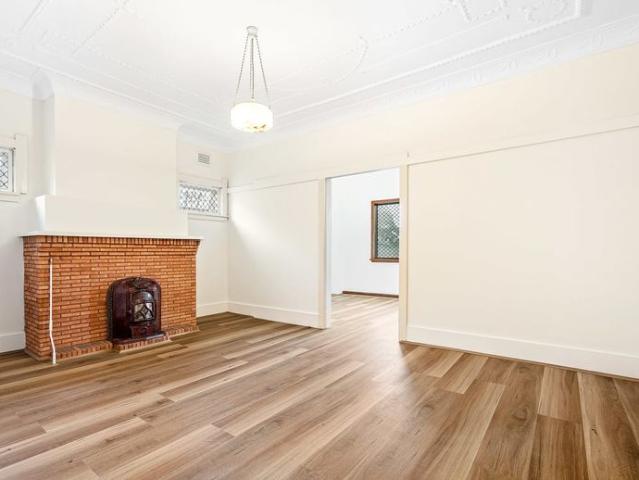 Freshly Updated Full Brick Home in Convenient Pocket