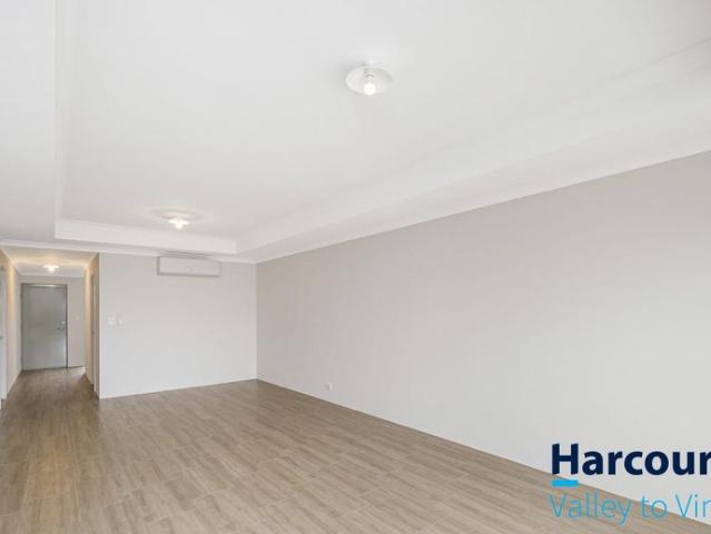 Freshly Updated Home in a Prime Aveley Location