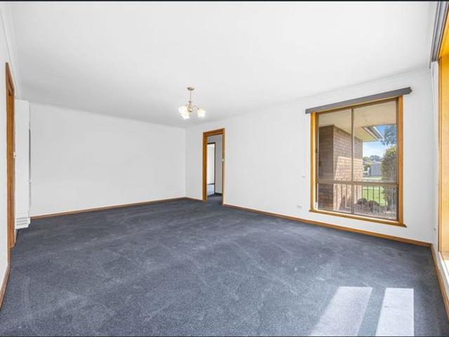 Freshly Updated Home in a Quiet Sebastopol Court