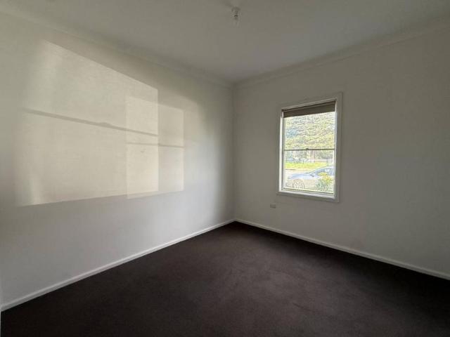 Freshly Updated Home in Central Wollongong Location