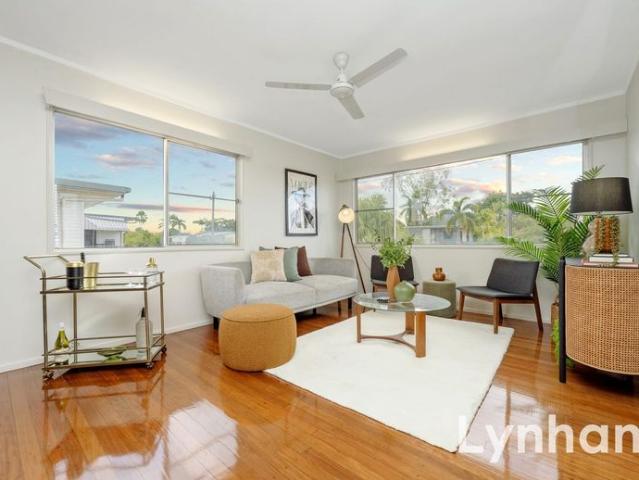 Freshly Updated Home on a Generous 809sqm Allotment