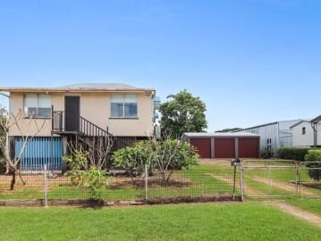 Ingham, Hinchinbrook County, Low Island, Queensland, Queensland