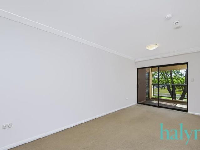 Freshly Updated Inner City Apartment