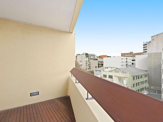 Freshly Updated One Bedroom Apartment with Parking