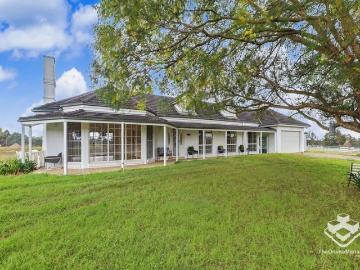OPEN HOUSE TODAY CANCELLED* Saturday 20th June Freshly Updated Lifestyle Rental Opportunity