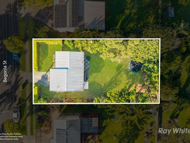 FRESHLY UPDATED, SIDE ACCESS & GRANNY FLAT POTENTIAL ON 800M2!