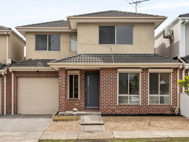 Freshly Updated Street Facing Townhouse in a Convenient Broadmeadows Location