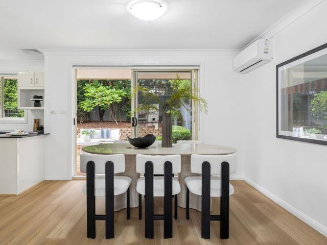 Freshly Updated Townhouse Desirable Baulkham Hills North Enclave!