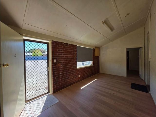 Freshly Updated Two Bedroom Flat in the Heart of the CBD