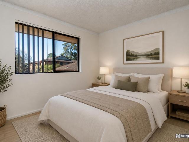 Freshly Updated Two Bedroom Unit in Convenient Kingswood Location
