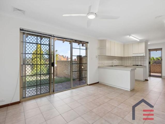 Freshly Updated Two Bedroom Villa with Large Private Courtyard