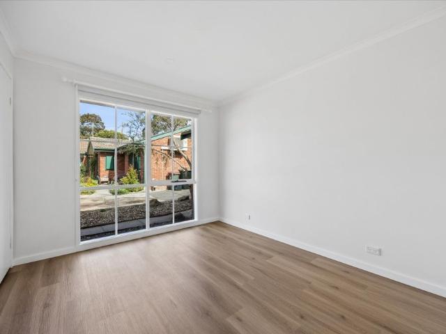 Freshly Updated Unit in a Convenient Location