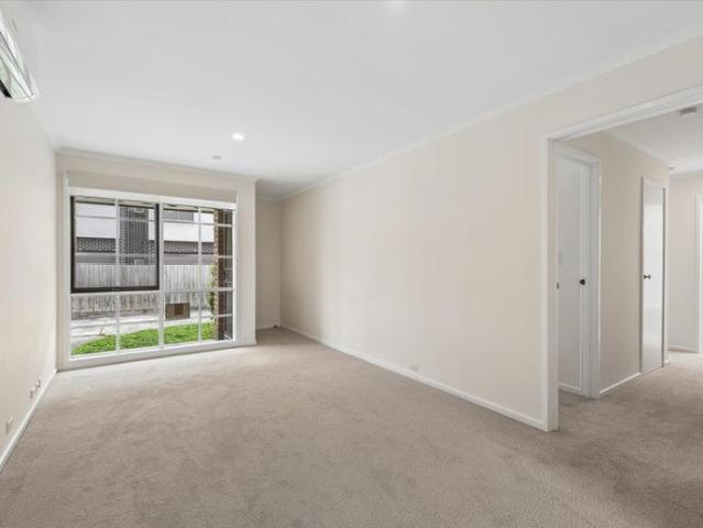 Freshly Updated Unit in a Convenient Location
