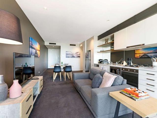 'Freshwater Place' Fully Furnished. Stay from 1 month. Includes all utilities