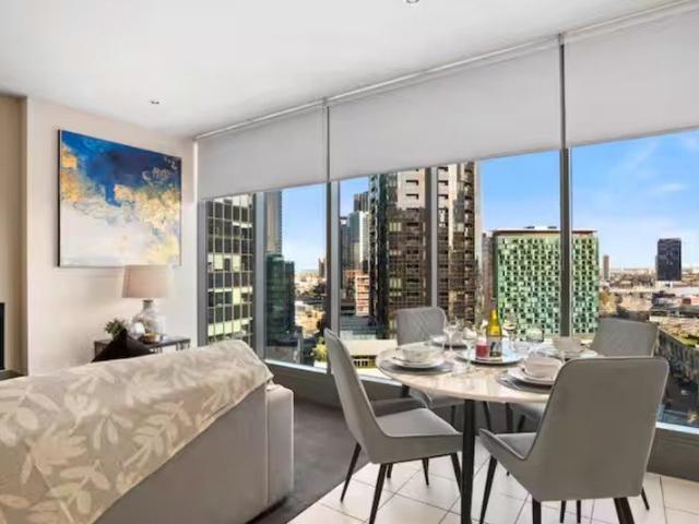 FRESHWATER PLACE THE ULTIMATE IN APARTMENT LIVING