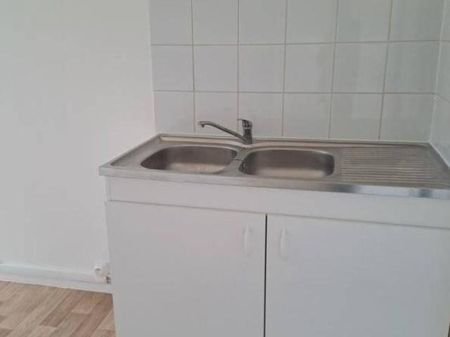 FRESNES – Appartement 4 pièces de 70 m² avec balcon – Réf. RA