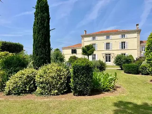 Fressines 79370 Achat / Vente maison 6 pièces t6 piscine jardin