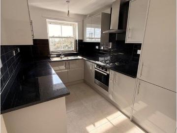 Frith Hill Road, Godalming GU7, 2 bed flat to rent, £1,685 pcm | PrimeLocation
