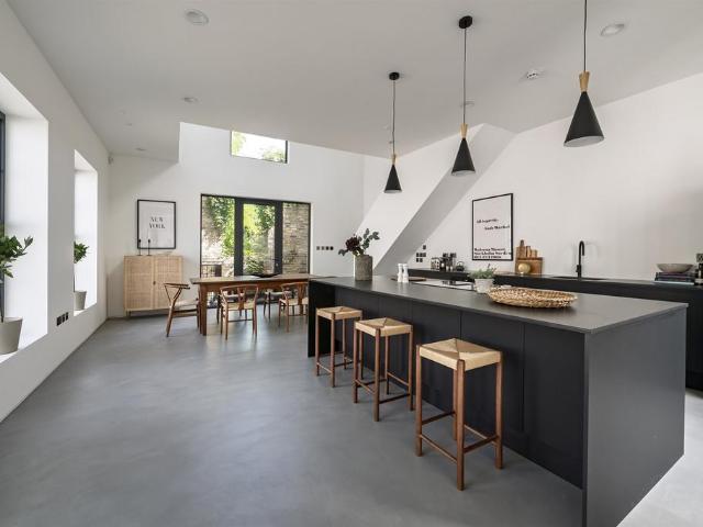 Frithville Gardens, London, W12 4 bed house to rent £10,833 pcm £2,500 pw