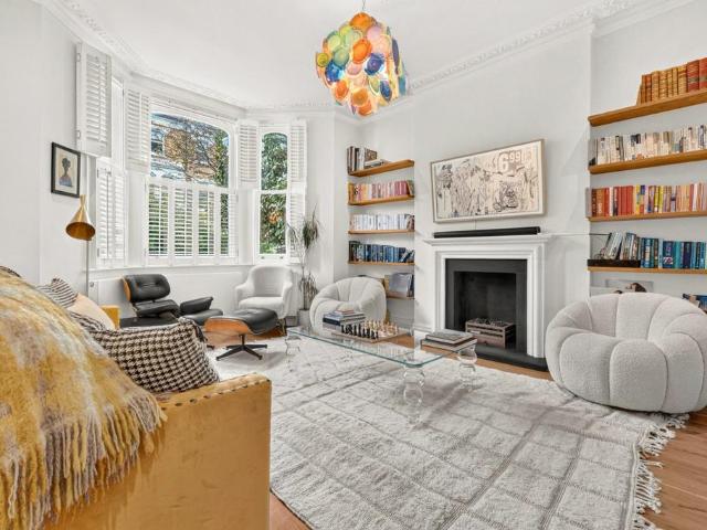 Frithville Gardens, London, W12 4 bed house to rent £9,750 pcm £2,250 pw