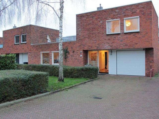 Frits Diepenlaan, Hoekwoning te huur in Den Haag Expat & property Management