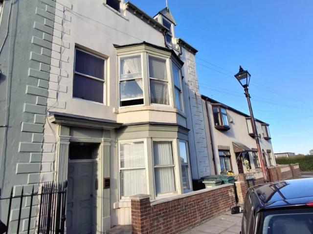 Friar Terrace, Hartlepool 1 bed flat to rent £450 pcm £104 pw