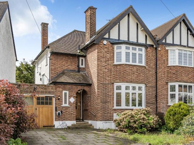 Friars Avenue, London N20, 3 bed detached house to rent, £3,500 pcm | PrimeLocation