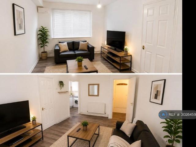 Friars Avenue, London, SW15 1 bed flat to rent £1,550 pcm £358 pw