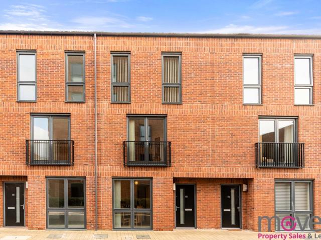 Friars Orchard, Gloucester GL1, 3 bed terraced house to rent, £1,500 pcm | PrimeLocation