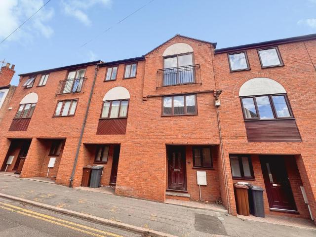 Friars Lane, Lincoln LN2, 3 bed town house to rent, £1,100 pcm | PrimeLocation
